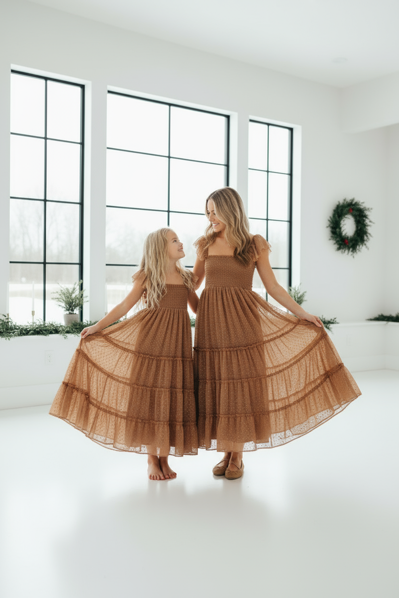 INDIE BLUE Women Women's Marabella Dress (mocha swiss dot)