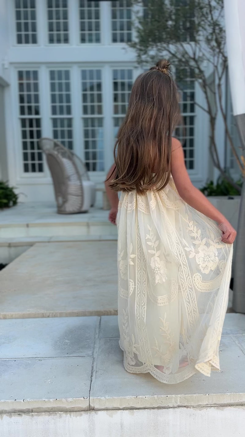 Madeline Lace Dress (ivory)