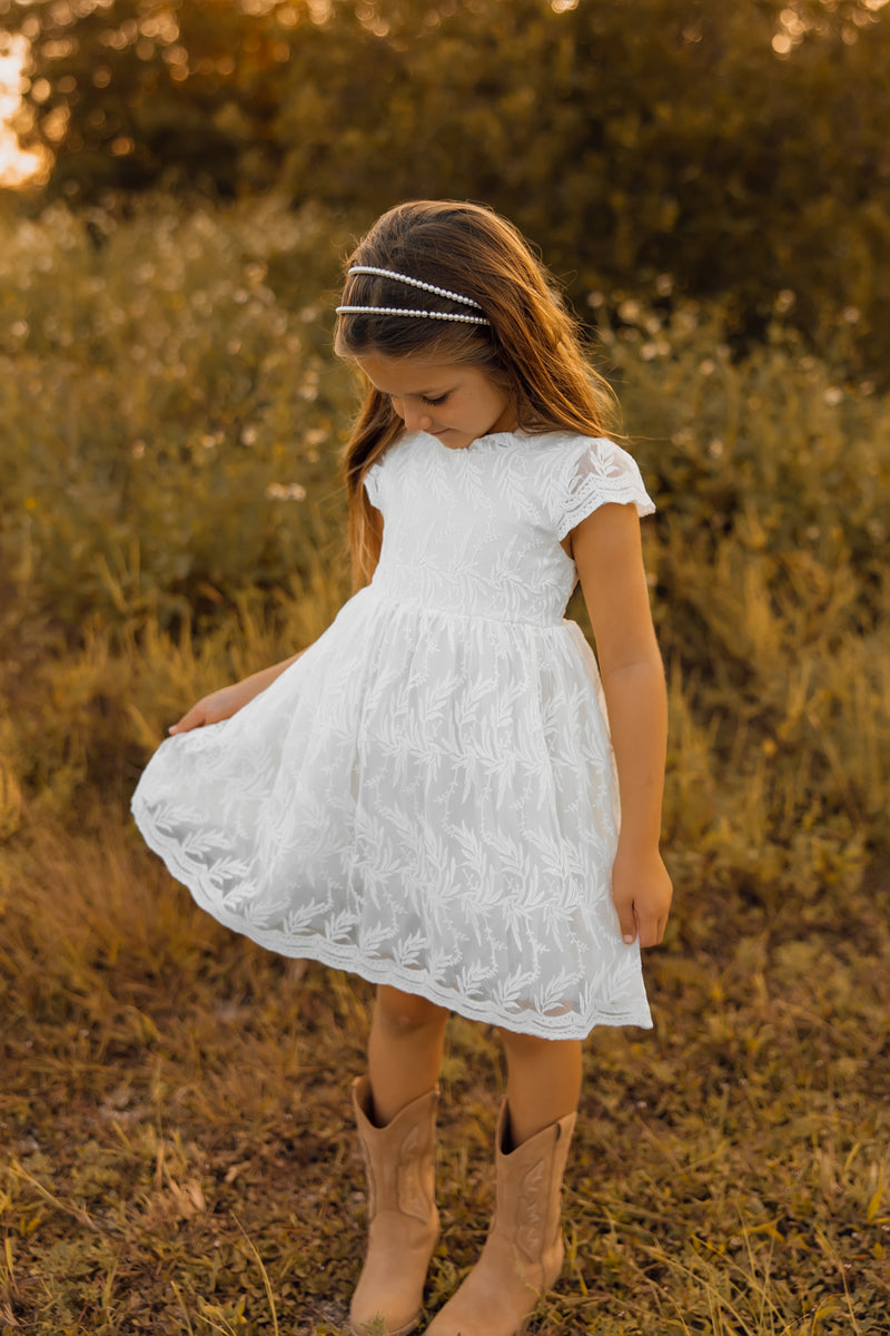 Tabatha Lace Dress (snow)