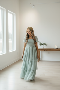 INDIE BLUE Women Women's Willa Maxi Dress (sage swiss dot)