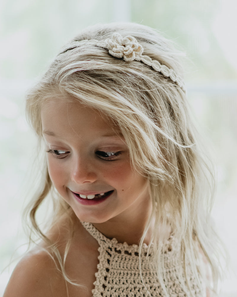 Small Flower Crochet Headband (cream)