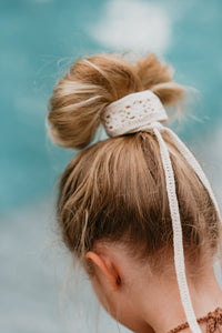 Flower Lace Hand-Crocheted Headband (cream)