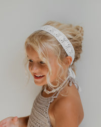 Flower Lace Hand-Crocheted Headband (cream)